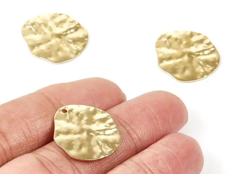 

Brass Wavy Disc Charms - Wavy Disc Raw Brass Pendant - Earring Findings - 6PCS/LOT - 20.8x19.5x1.23mm - PP2126