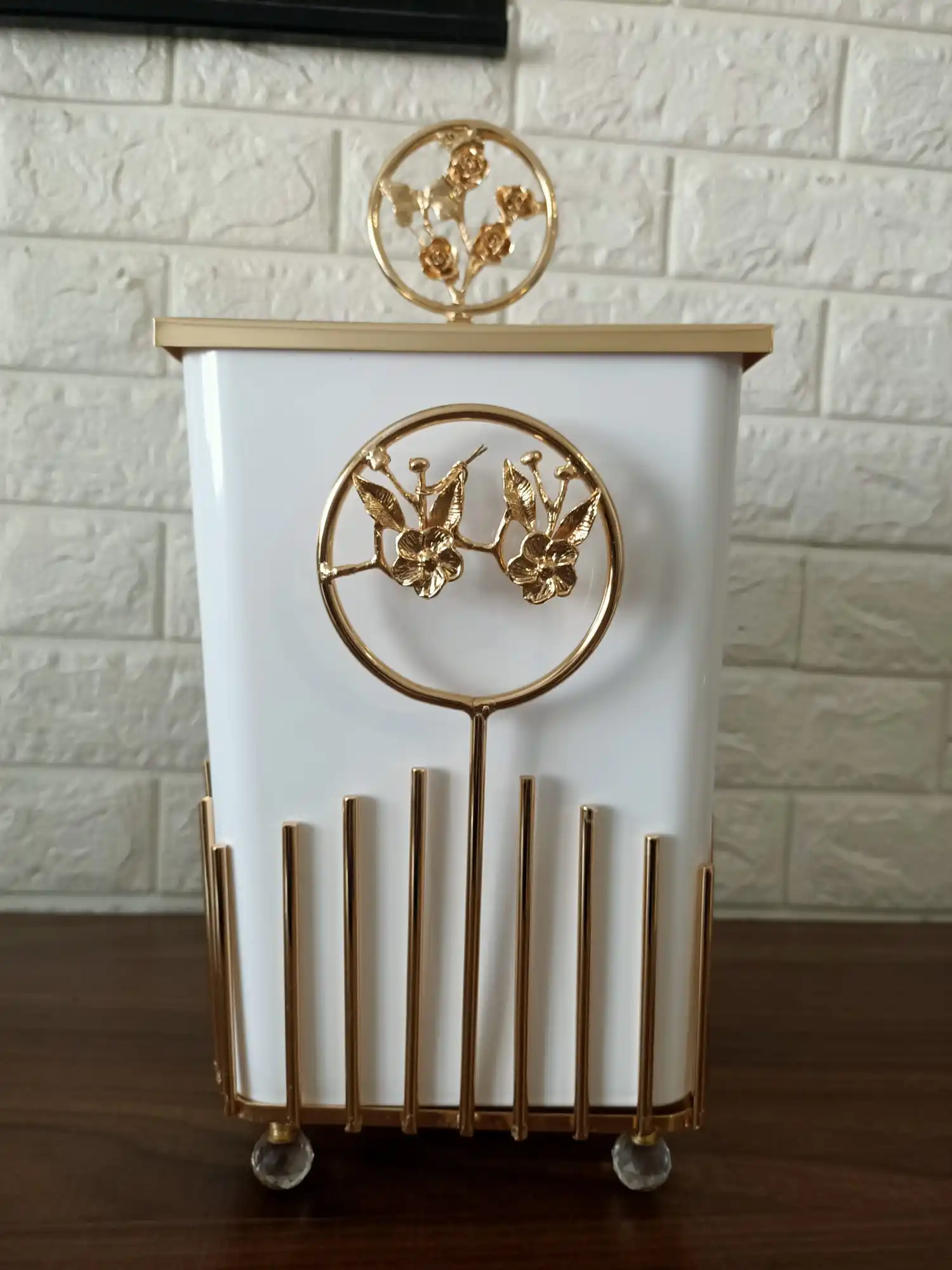 premium bathroom accessories 5 pcs prismatic gold white acrylic thrash binsoap dispenser and dish toilet brushtoothbrush cup free global shipping