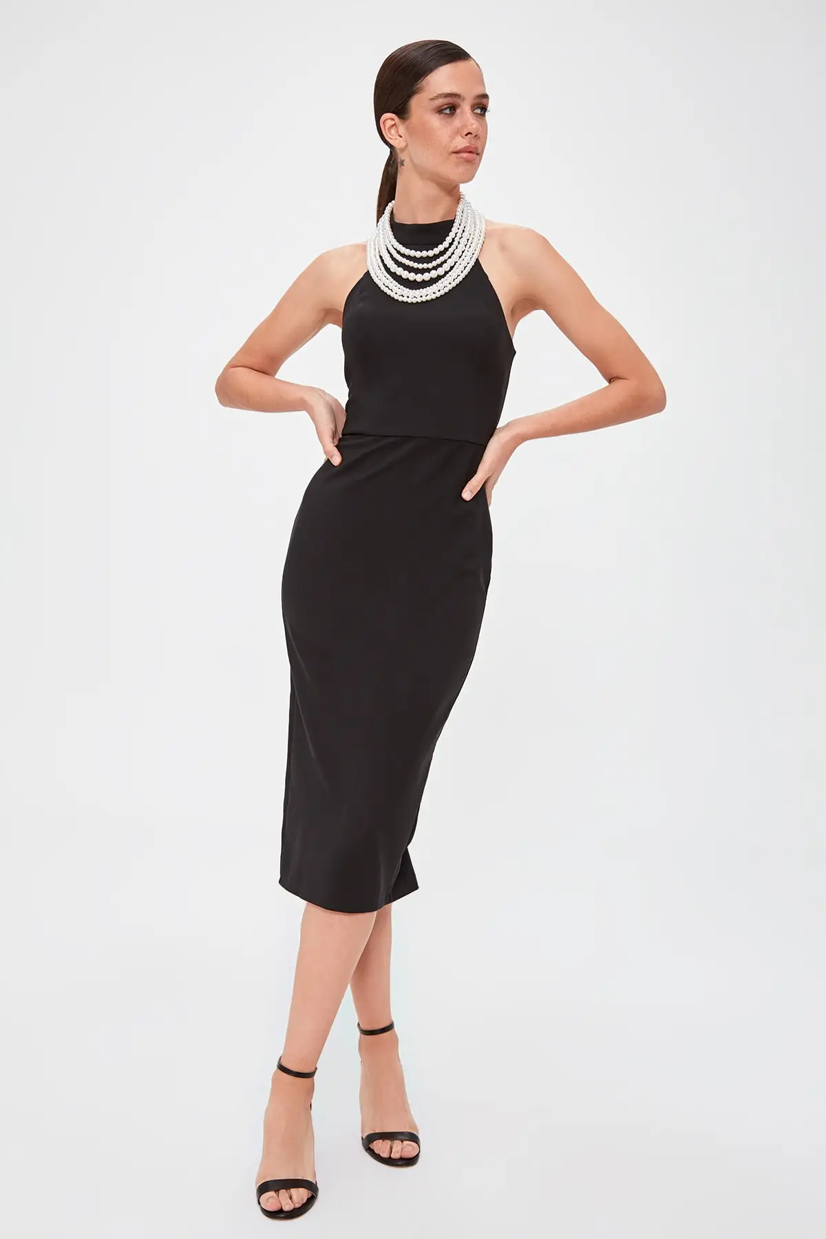 

Trendyol Accessory Detailed Dress TPRAW20EL1582