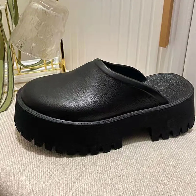 

TDGUXZ0006 shoes