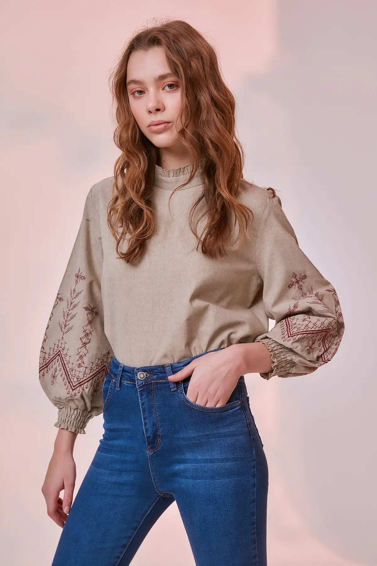 

Trendyol Advanced Embroidery Tops Khaki TCLAW19EH0089