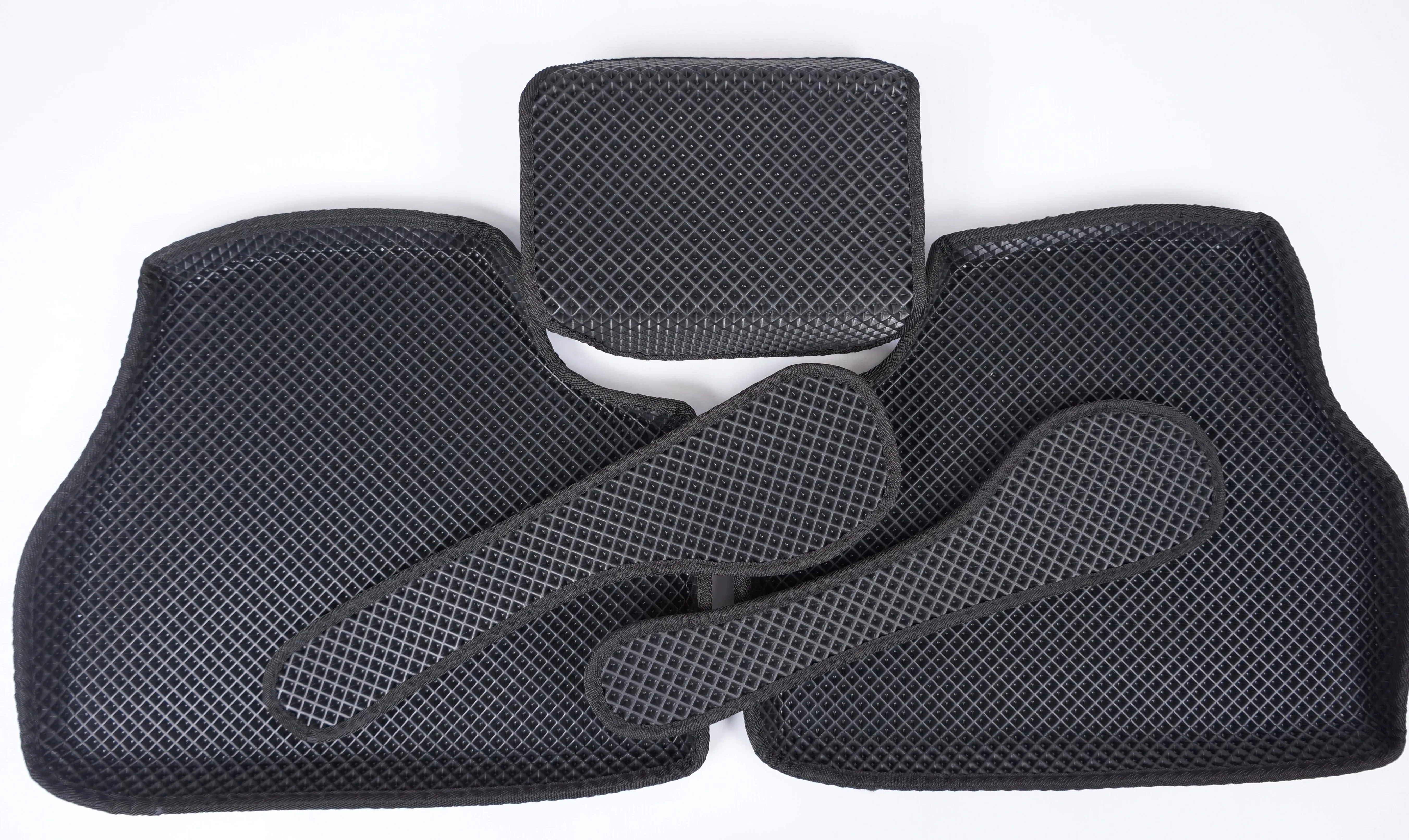 3D EVA КОВРИКИ НА LADA PRIORA |