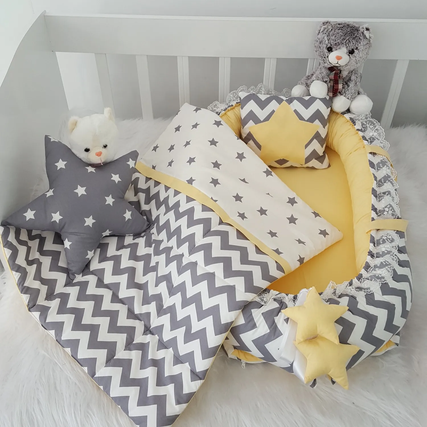 Jaju Baby Handmade Yellow and Gray Zigzag Yellow Design Luxury Orthopedic Babynest 4 Pieces Set Mother Side Portable Baby Bed