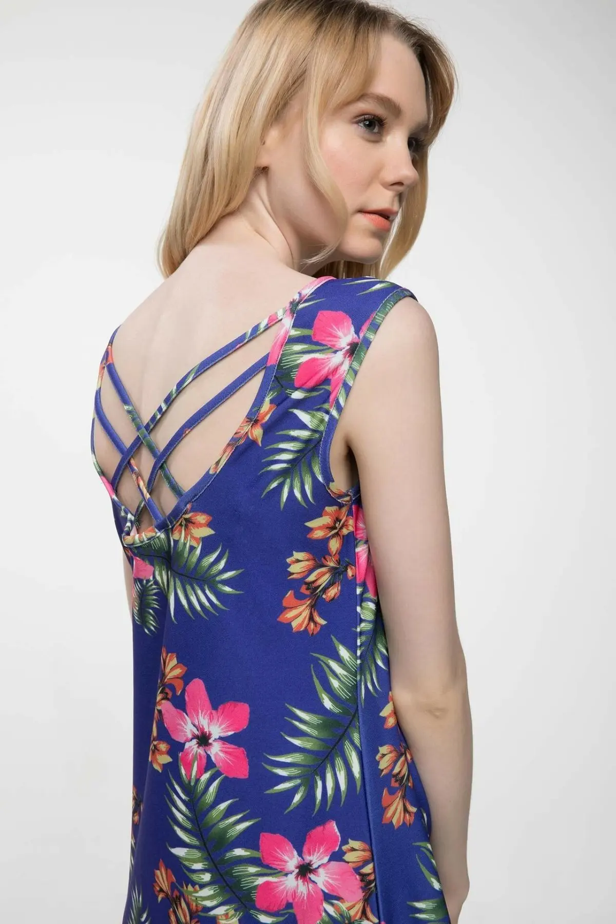 Женское длинное платье без рукавов DeFacto фиолетовое трикотажное с цветочным