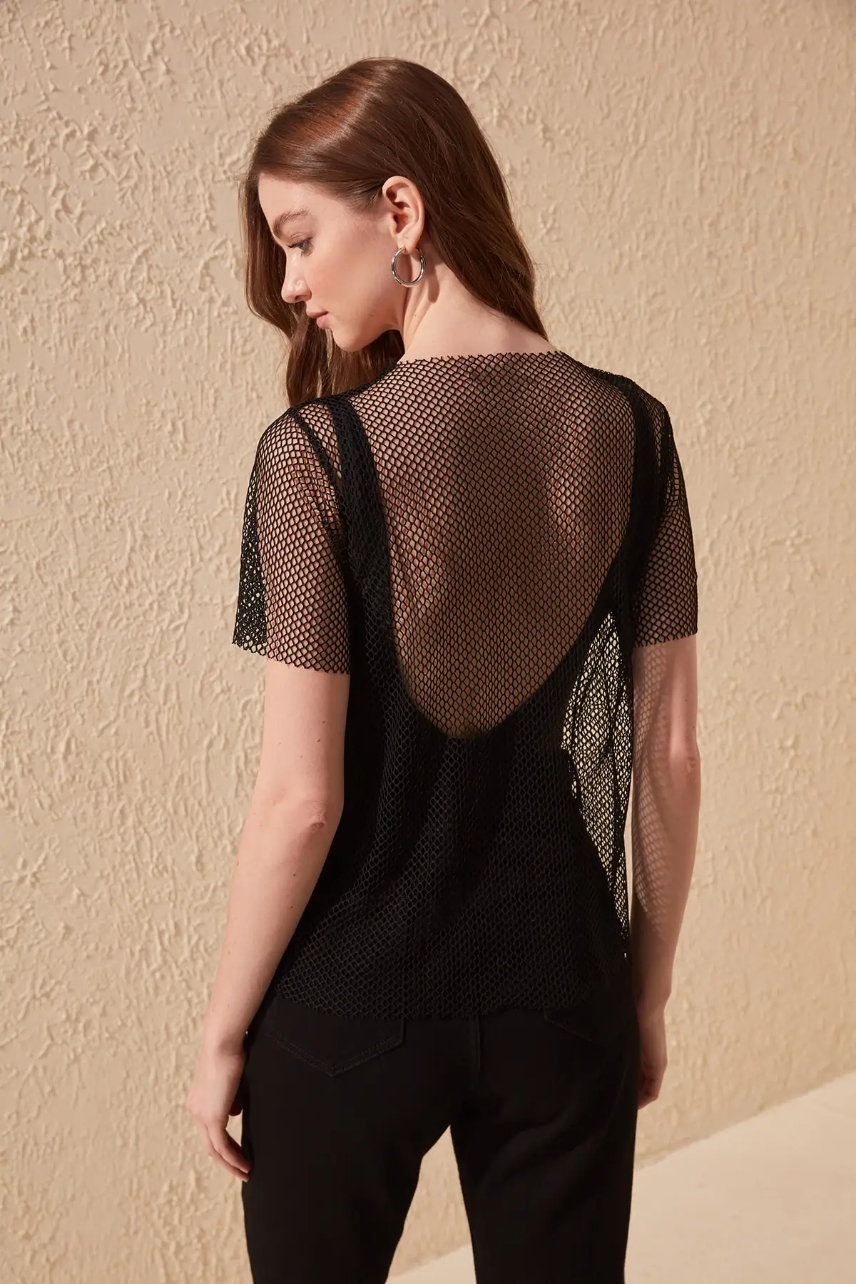 Черная ажурная трикотажная блузка Trendyol TWOSS19OS0121|Блузки| |