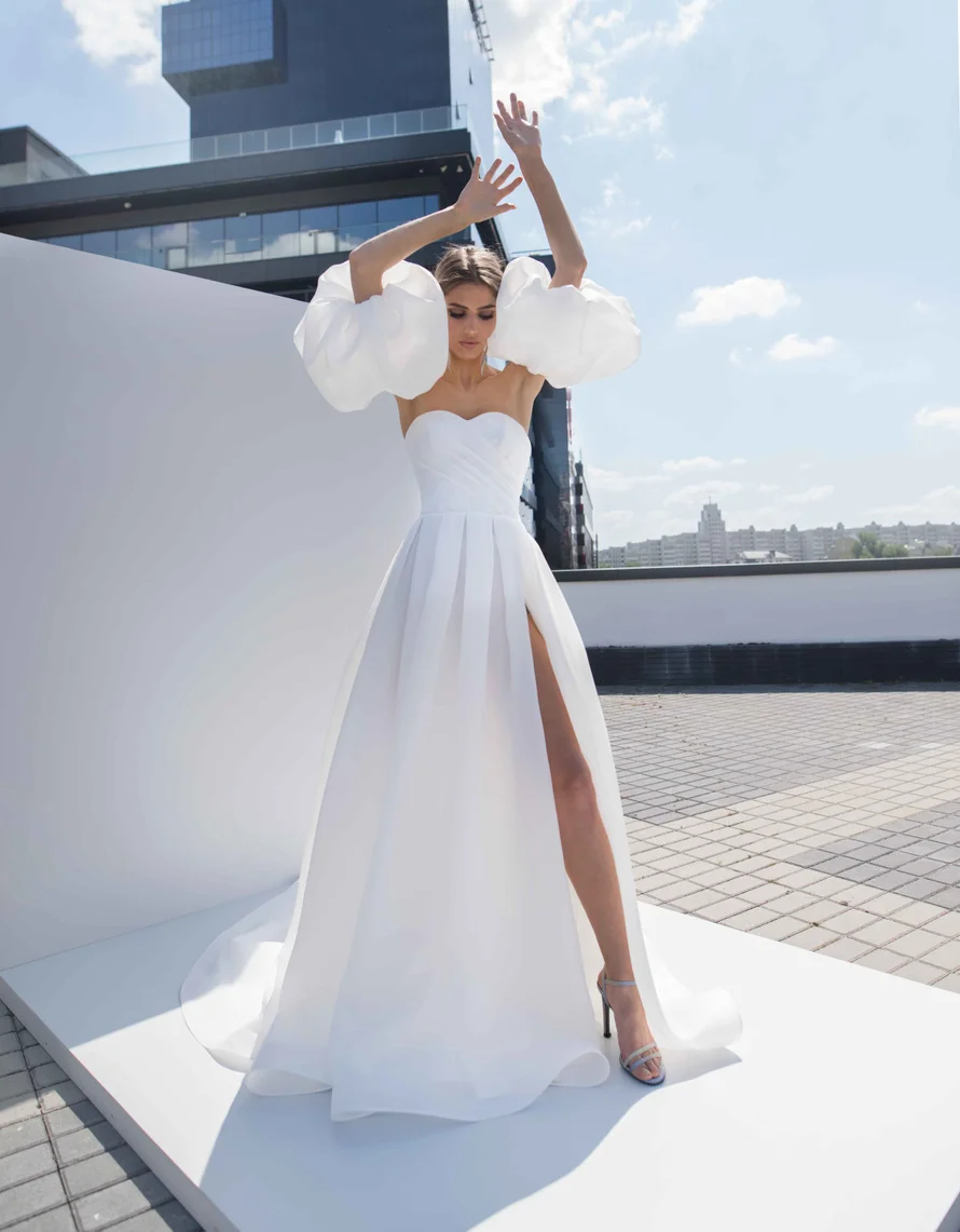 

A-LINE Sweetheart Neck Court Train Satin Wedding Dress with Split