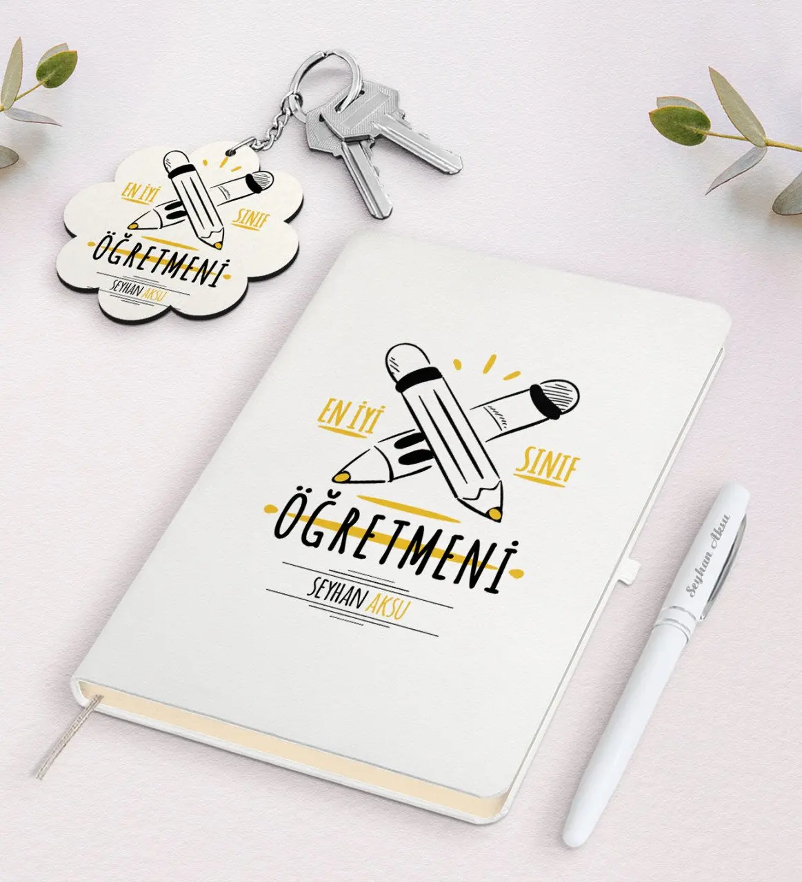 

Personalized Best Grade Teacher White Notebook Pen And Keychain Gift Seti-5 Reliable Modern Simple Gift Custom Design