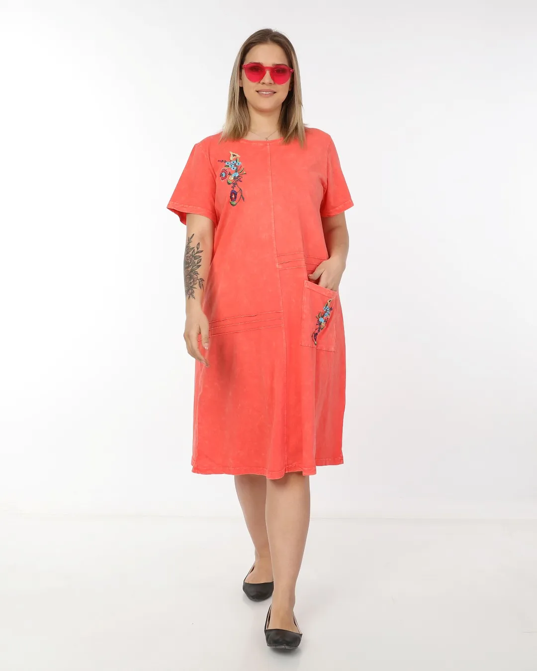 

Diaves Women Plus Size Summer Fashion Self-Effect-Flushing Floral Embroidered Pocket Detail Causal Cotton Dress Turkish Quality