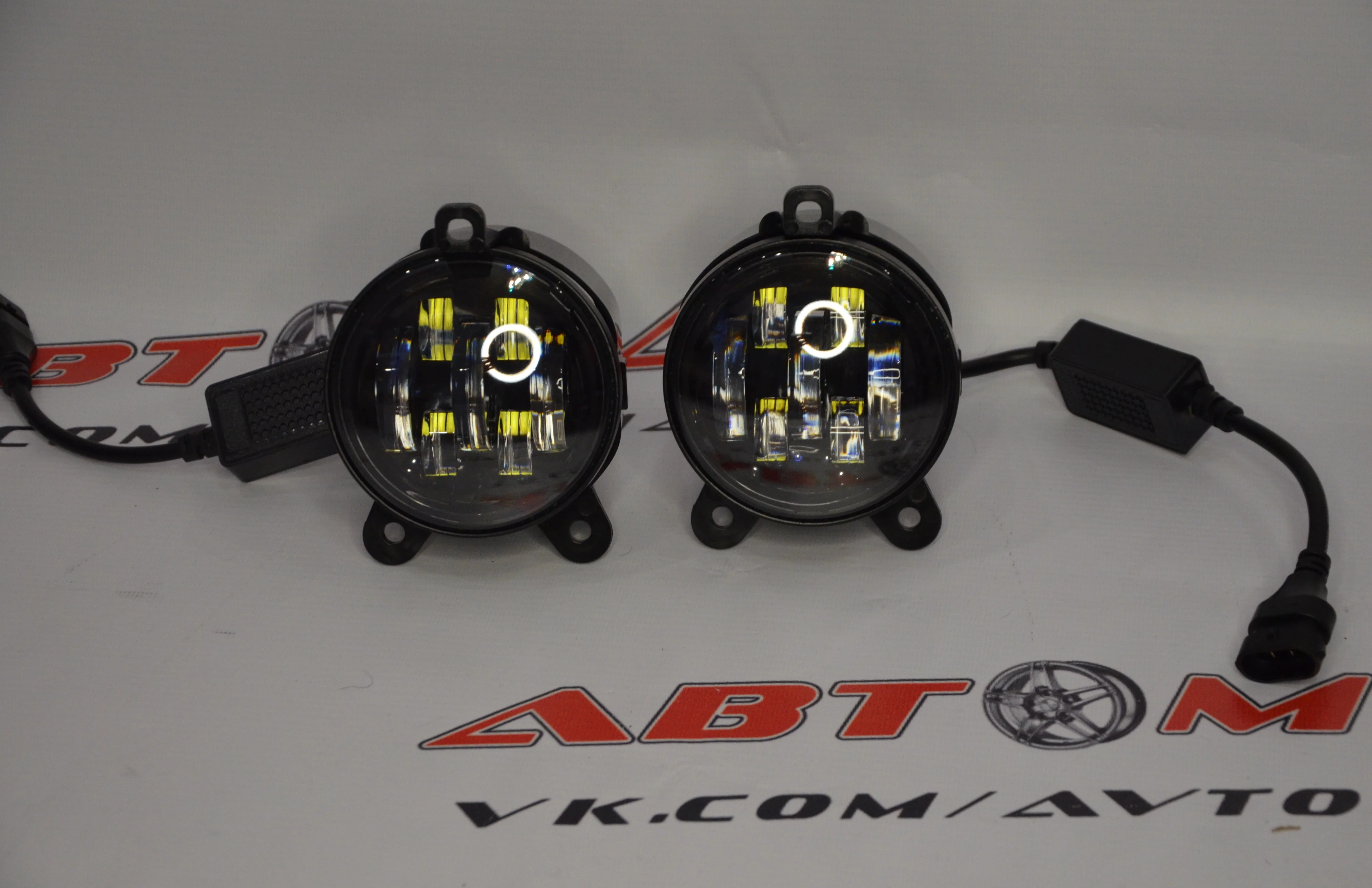 фара противотуманная линзованная 2170 лада приора китайские. фара противотуманная ваз 2170 лада приора линзовые. круглые противотуманные фары приора. лазерные птф приора. птф 279-yw приора new.