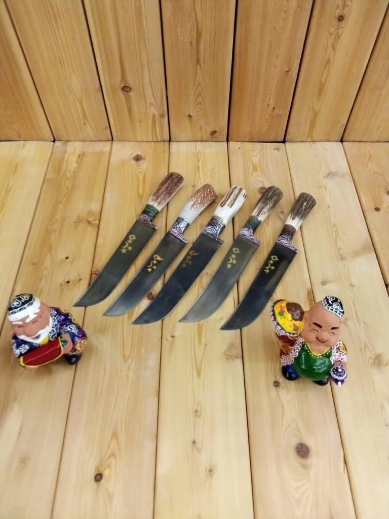 Pcak knife carved handle No. 34 with animal head | Kitchen Knives