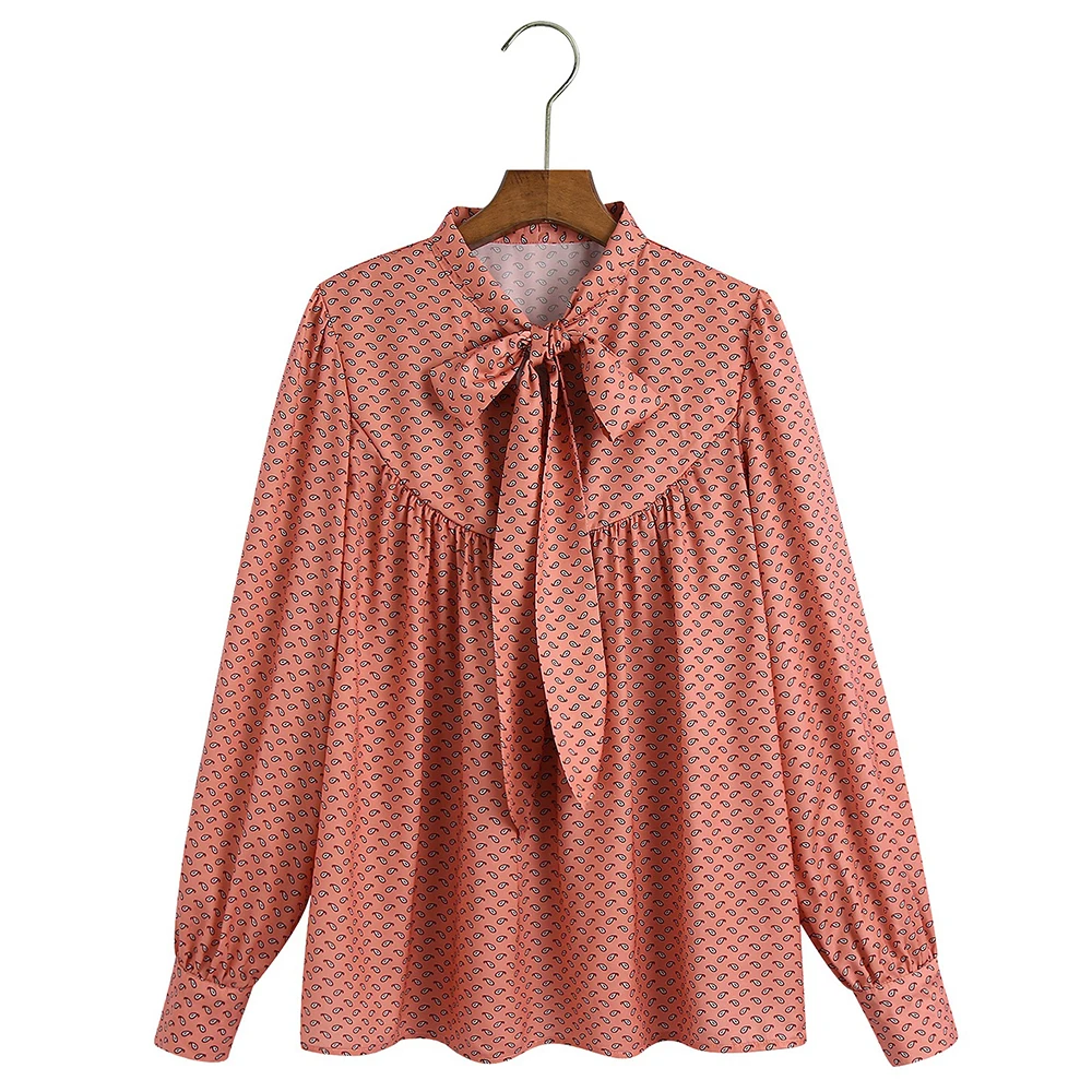 

Блузка женская свободного покроя с длинным рукавом и V-образным вырезом