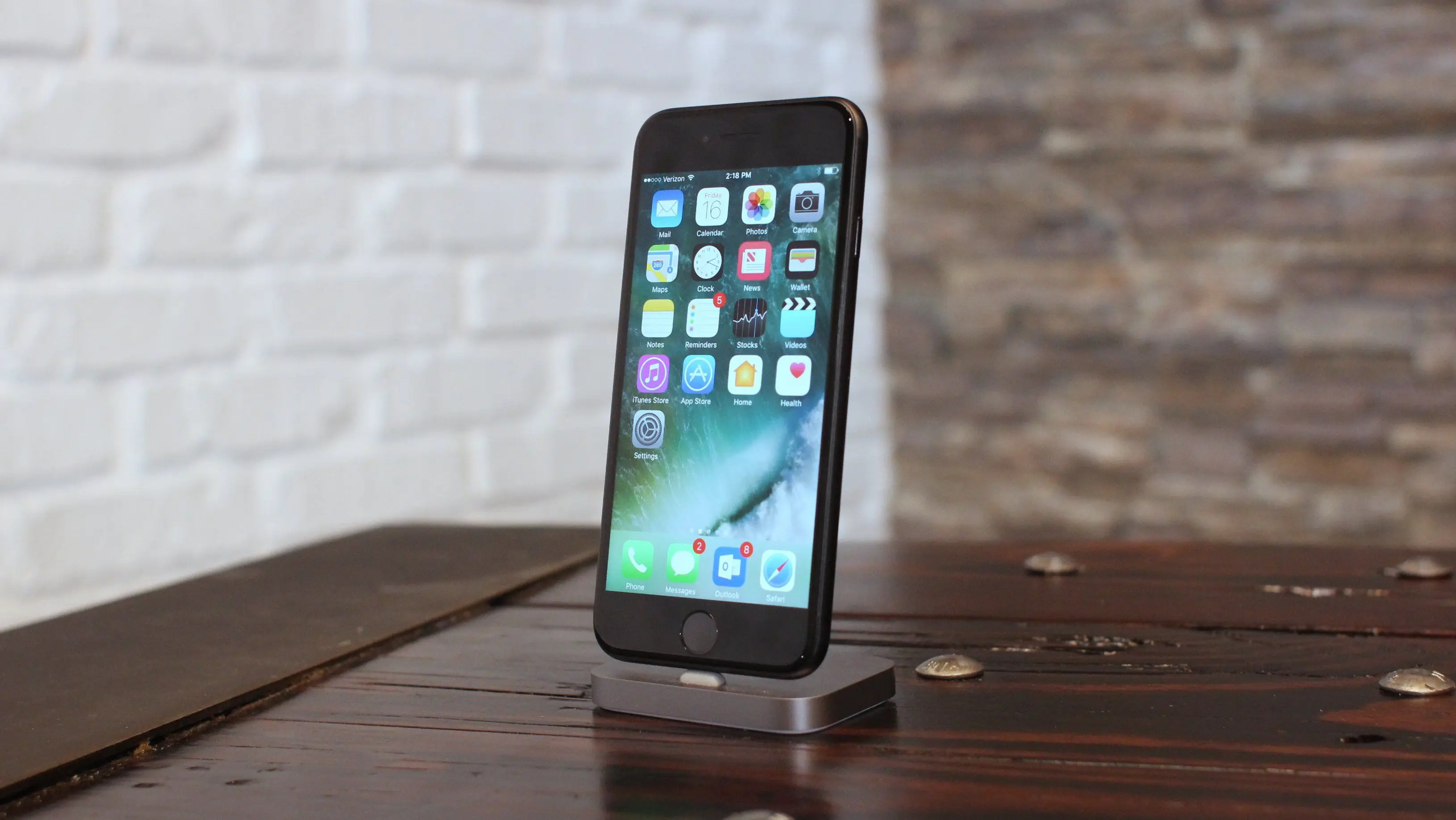 Iphone ios 15. айфон 7 серый. Iphone 7 15. смартфон apple iphone 7. айфон 7.