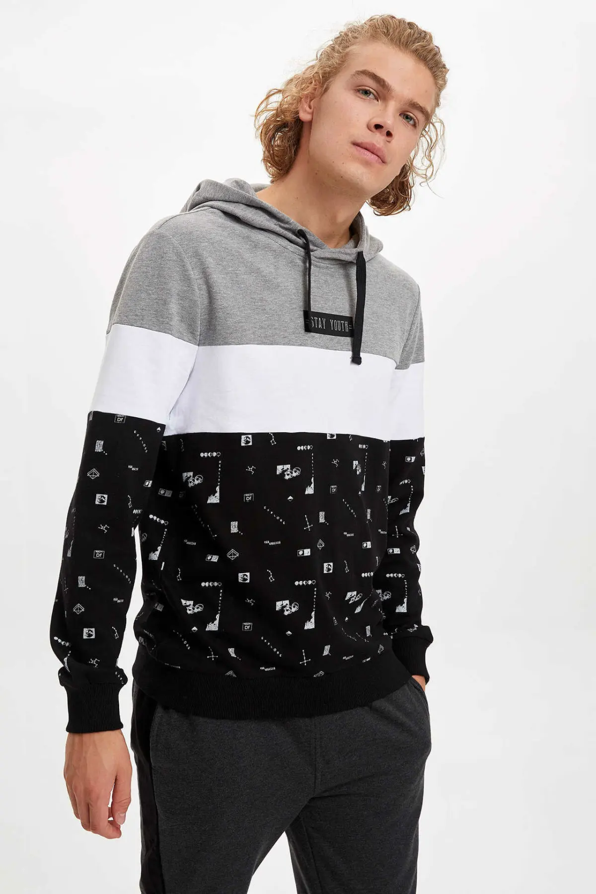 Дефакто Модные мужские толстовки для отдыха в полоску украшенные футболки