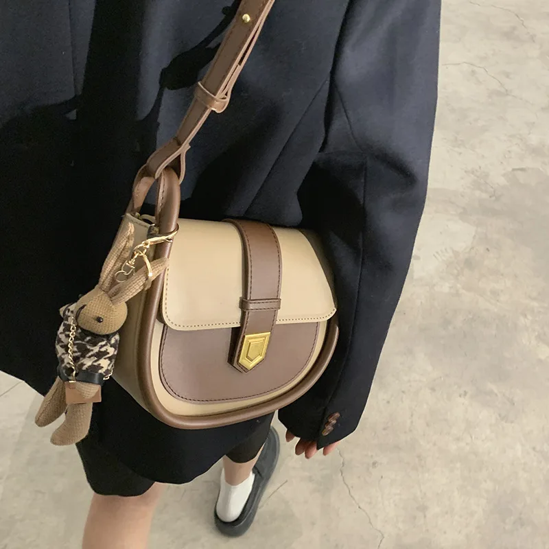 

Bag women's bag 2022 new contrast color retro armpit bag niche design saddle bag texture messenger bag