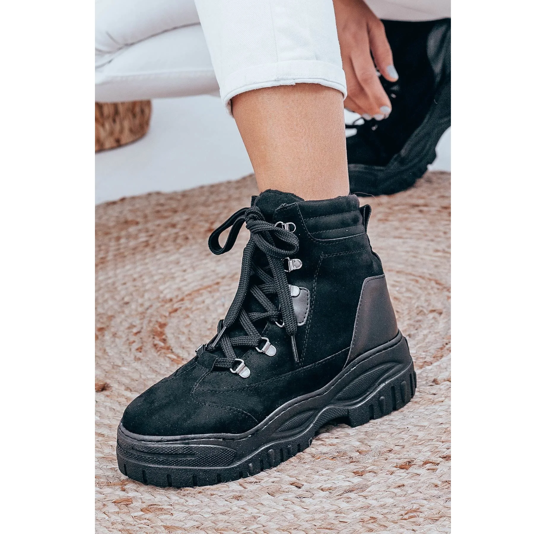 

Black Color PU Suede Leather New Season 2021 Autmn Winter Fashion Stylish Standard Mold Comfortable Women Lady Female Boots