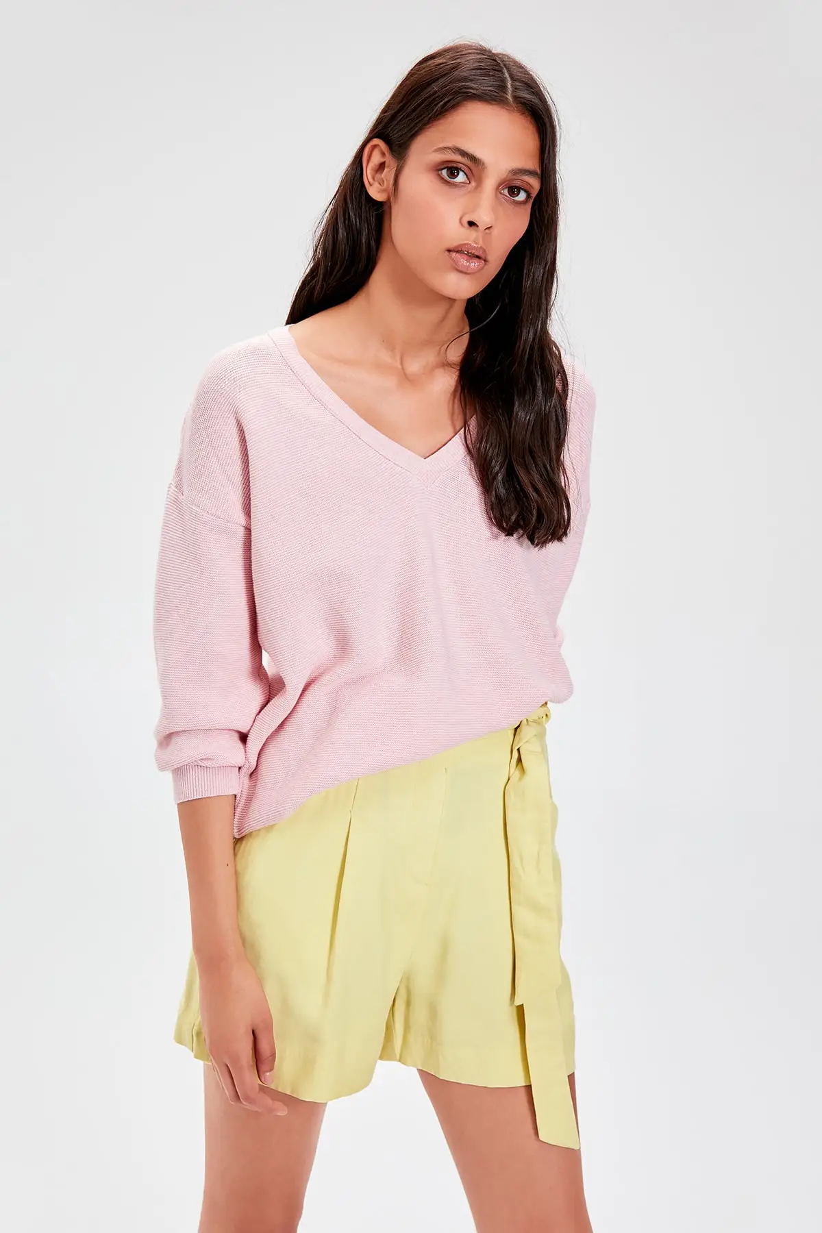 Trendyol Pink V-Neck Knitwear Sweater TWOAW20ZA0068 |