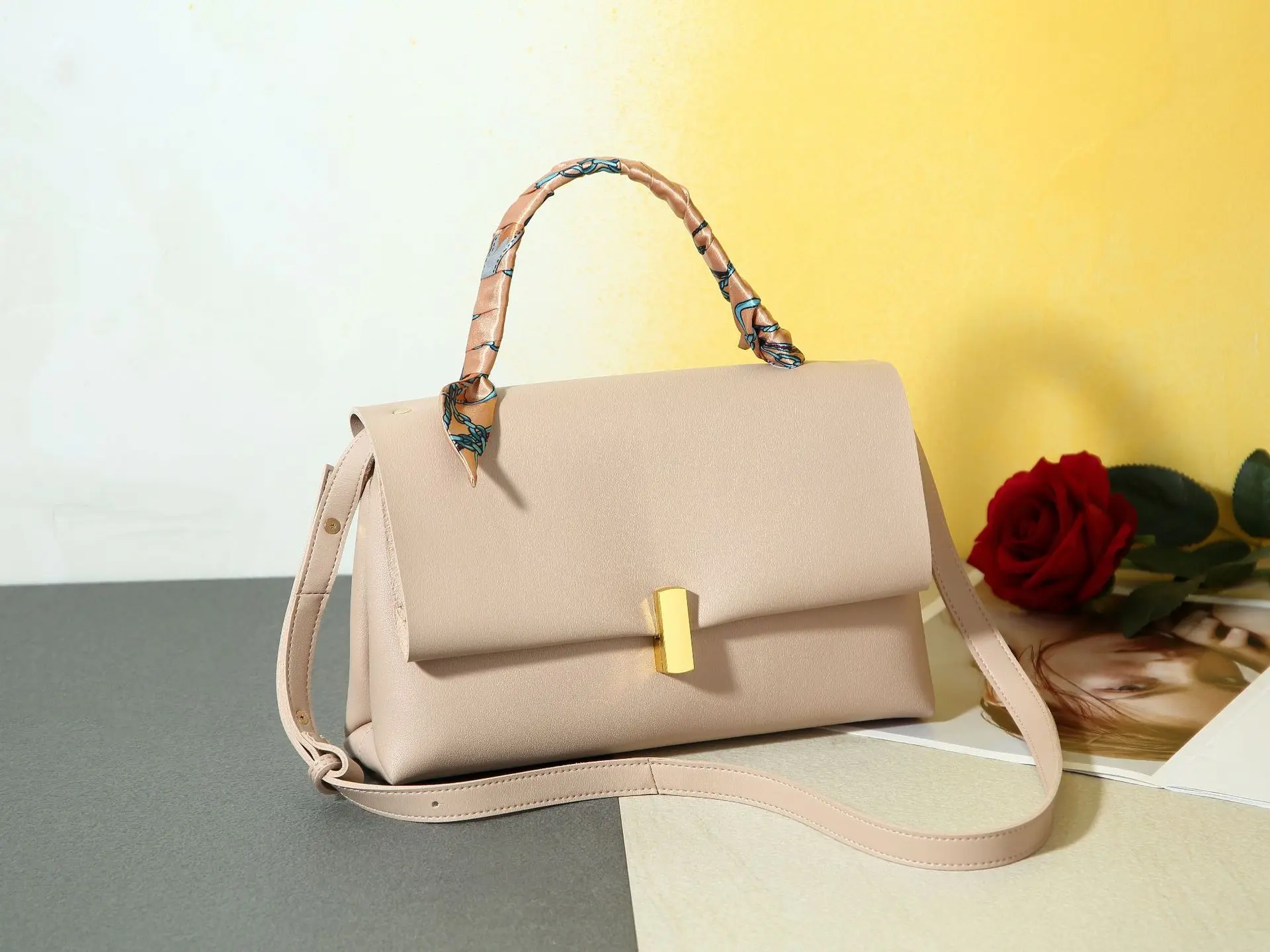 

New trendy fashion all-match shoulder bag messenger bag women