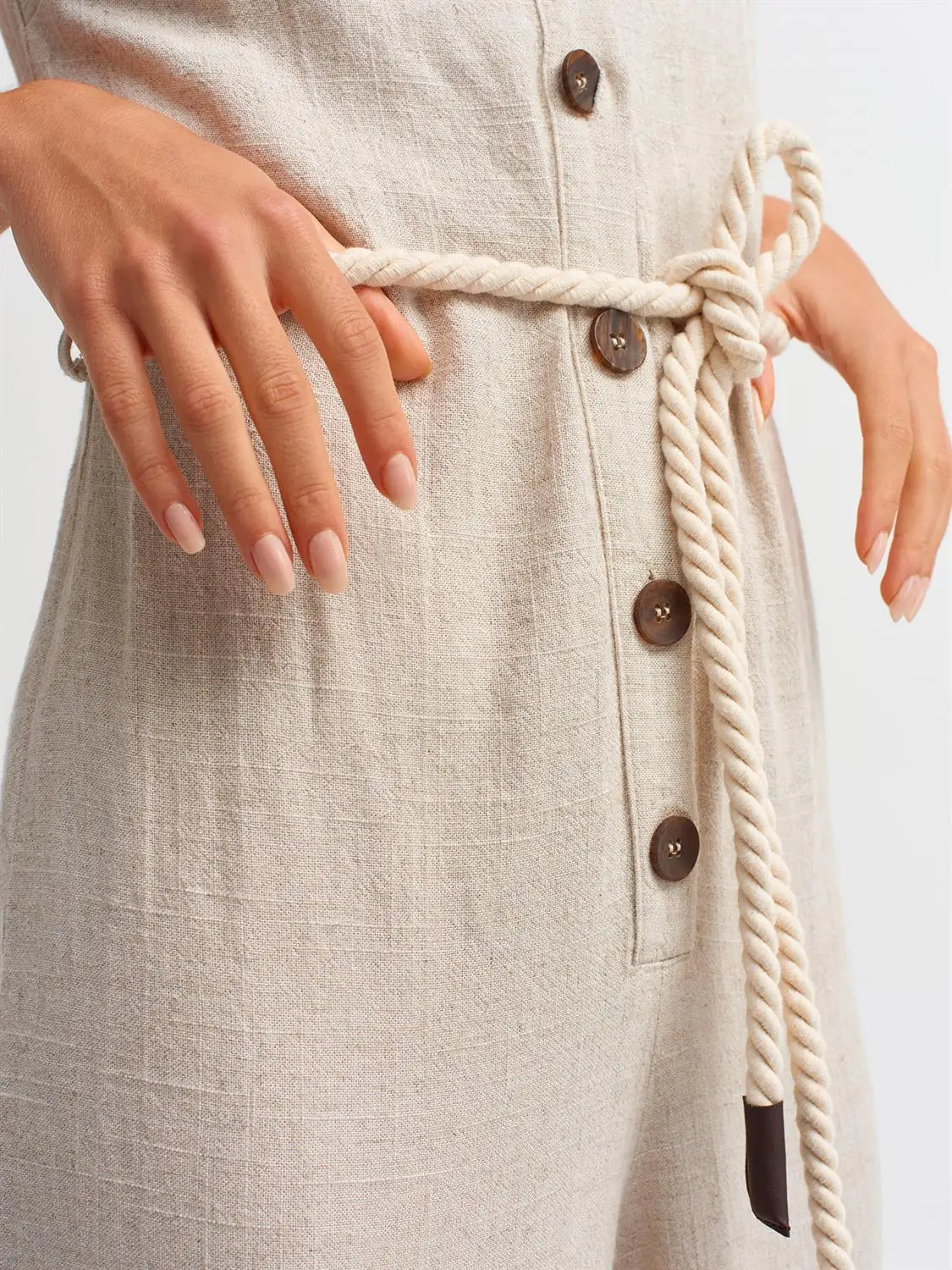 

2021 Women's Jumpsuit with Buttoned Straps-Natural
