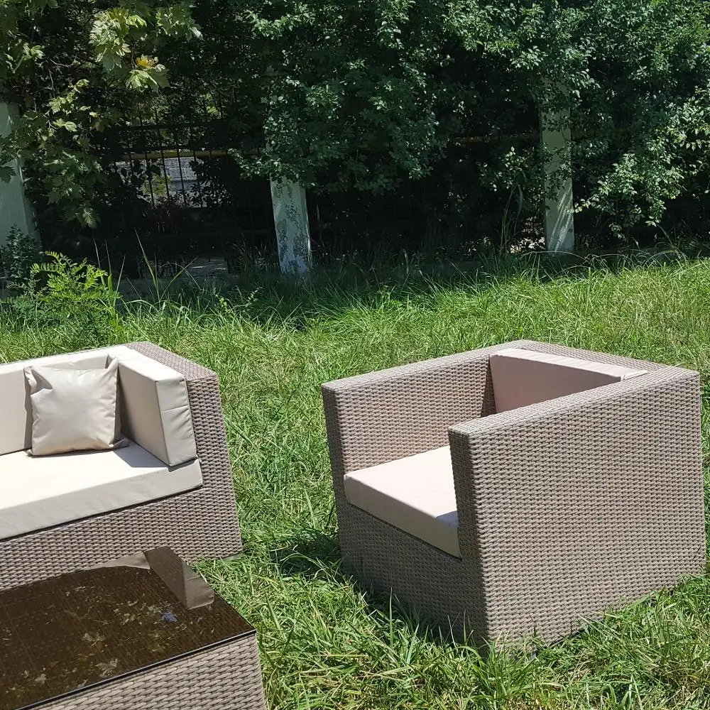 Уличная мебель на террасу плетеная из искусственного ротанга диван 2 кресла и