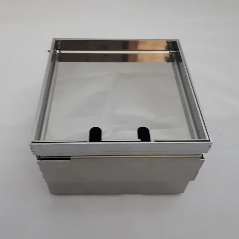 люк - 16 модулей (8 розеток 45х45мм), серый (83008 ccz). 83002 catлюк - 4 модуля (2 розетки 45х45мм), антрацит. люк модуля. люк в пол экопласт luk 4. люк модуля.