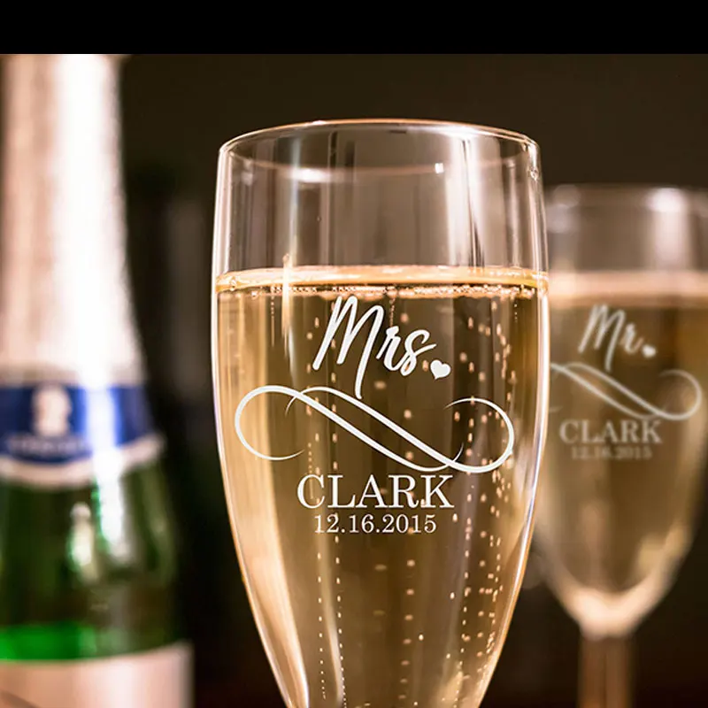 

2pc/set Mr. And Mrs. Wedding Flutes ,Personalized Wedding Toasting Glasses,Personalized Champagne Flutes.Engraved Wedding Flutes