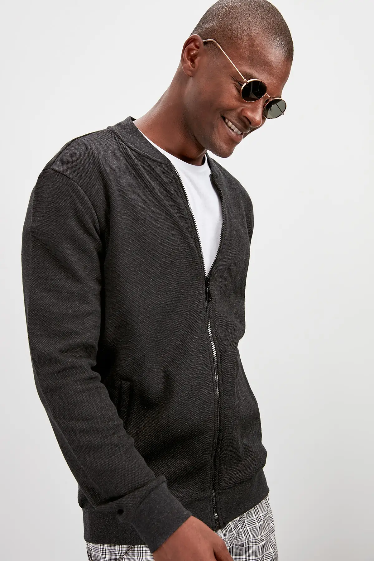 Trendyol мужской кардиган с вырезом лодочкой на молнии спереди TMNAW20HI0173 |