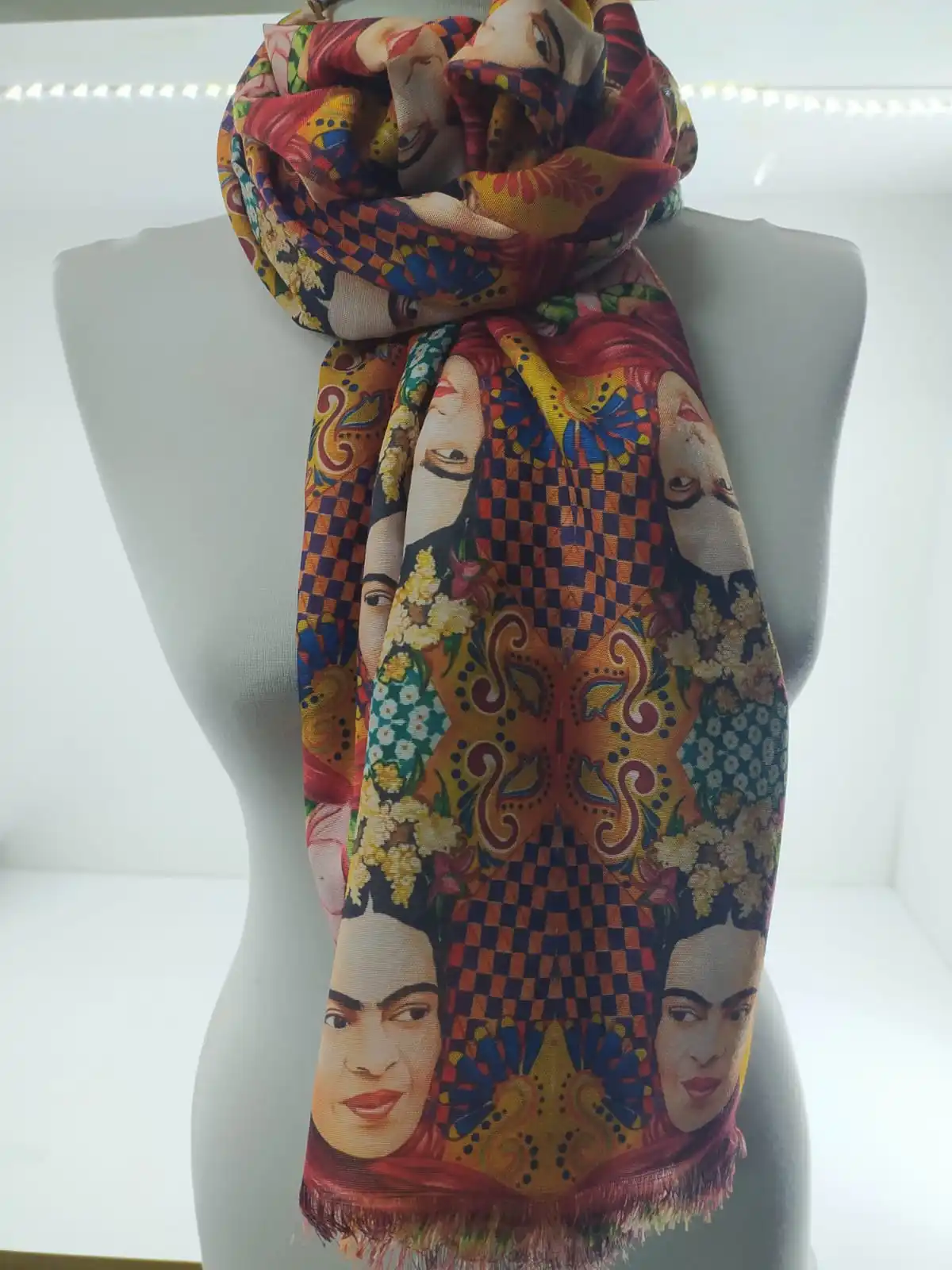 

Frida Patterned Shawl 2021 Women Spring Models Tassel Neck Scarf Printed Soft Fabric Wrap Hot Sale Scarves Fast Delivery