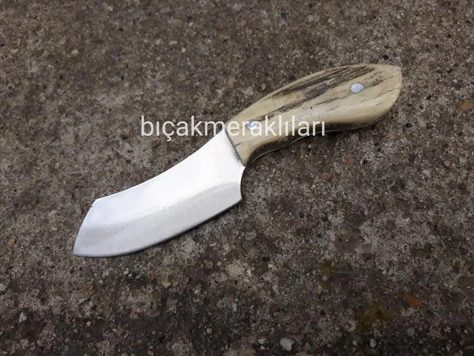 

Handcrafted Small Hunting Knife 16cm Total Length Deer Horn Handle