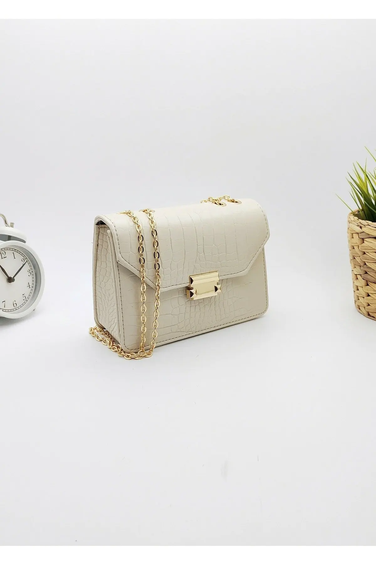 

2021 New Style High Quality Women 'S Cream Kroko Chain Bag Shoulder Armpit Bag