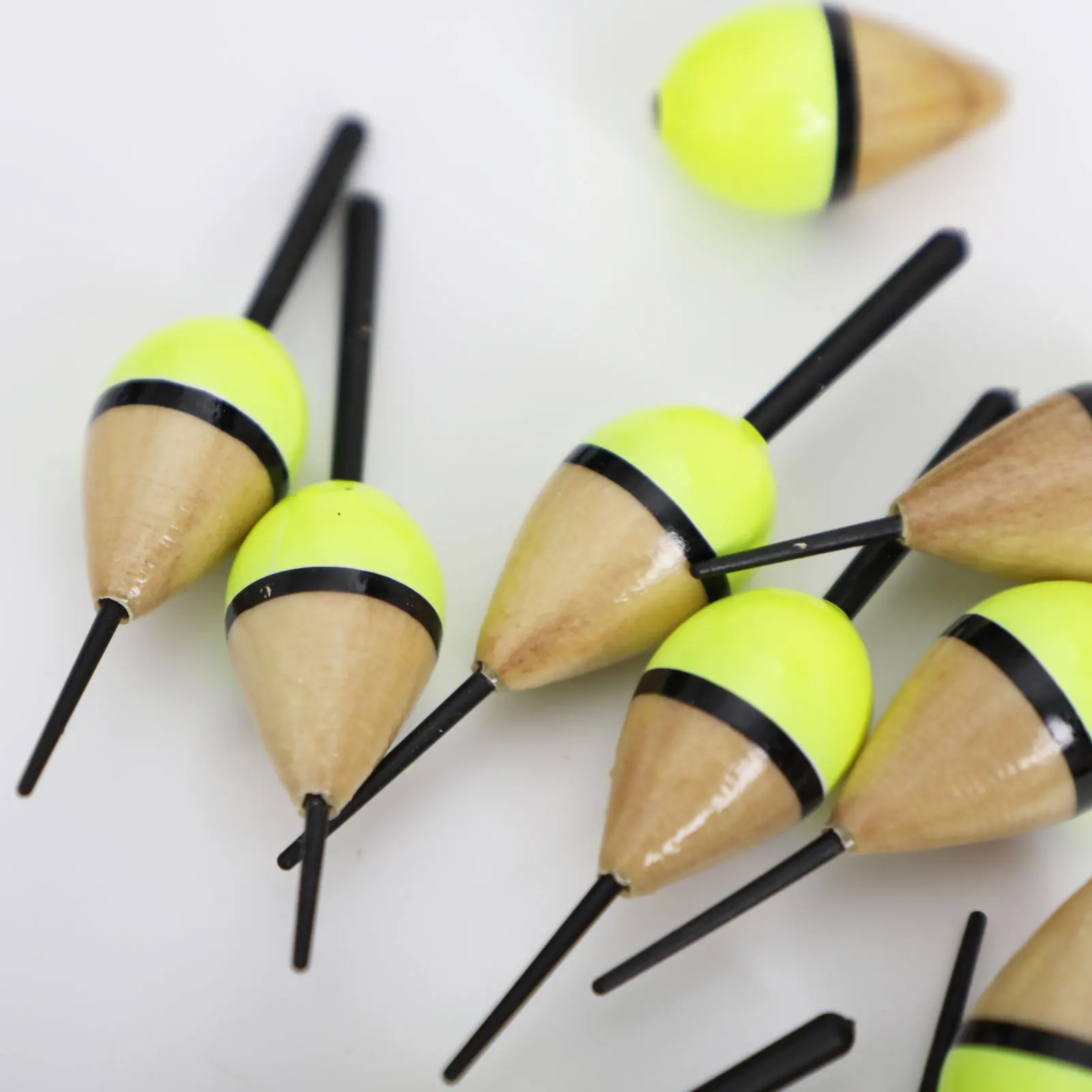 10 Pcs/Set Fishing Bobber Cork Float Yellow Lighted Paulownia Buoy Wood 1.8g/7.5cm Fishing Tackle Accessories Flotteur Peche