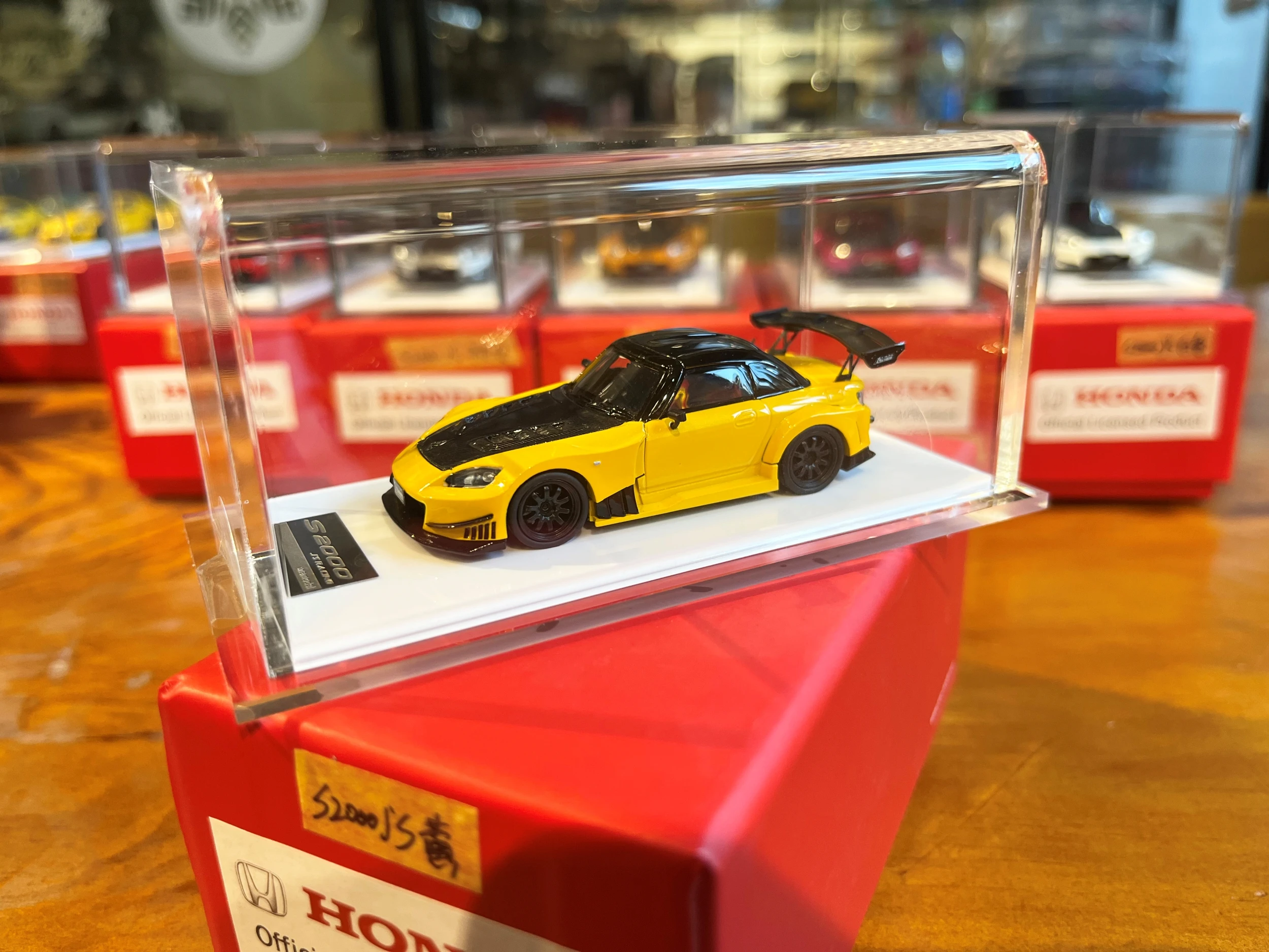 В наличии популярная модель OM 1:64 высококлассная машинка Honda S2000 J's Racing Version