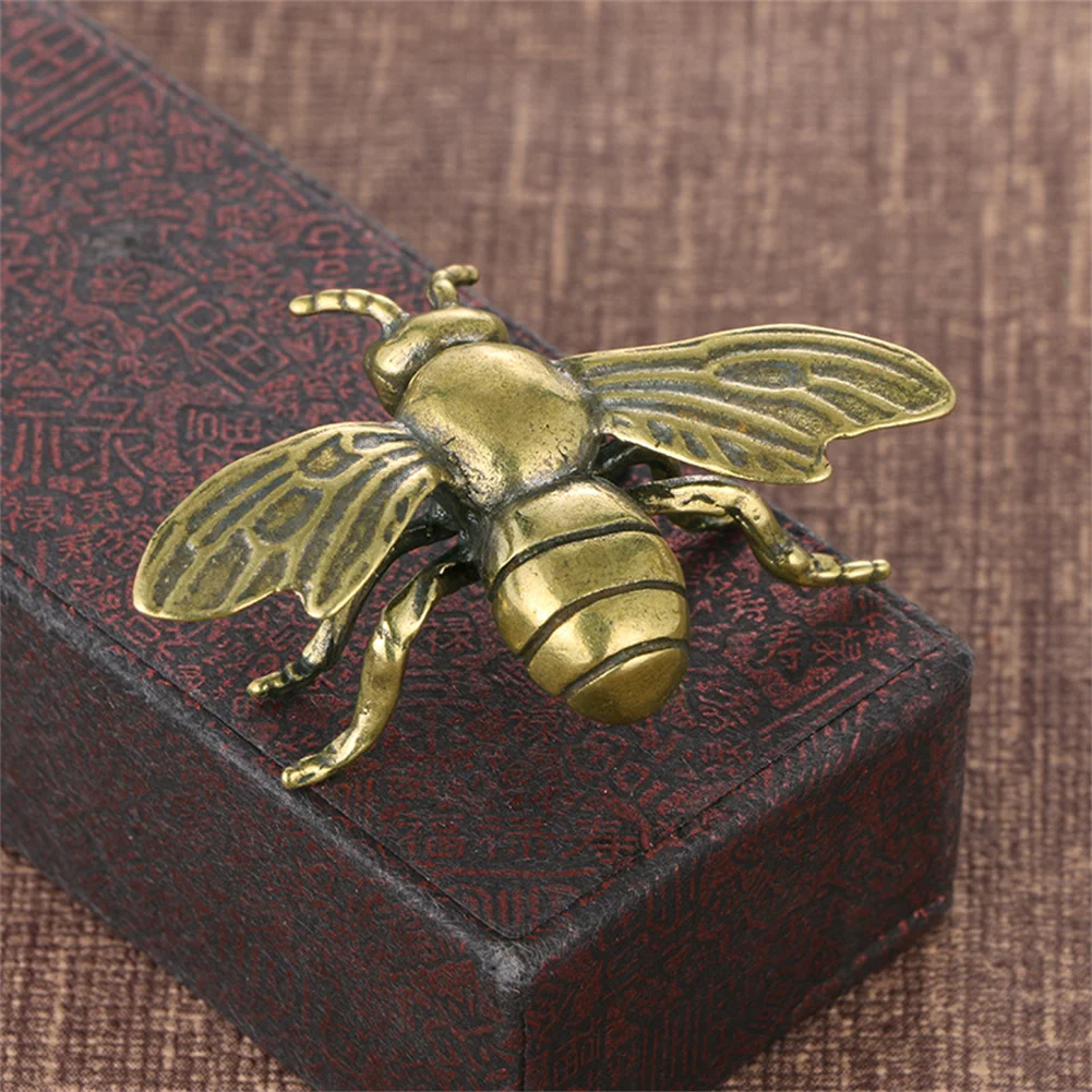 

Brass Bee Statue Hand Working Bee Ornament 4.7*3.2cm Retro Antique Vintage Pure Copper Insects Office Home Desk Decoration