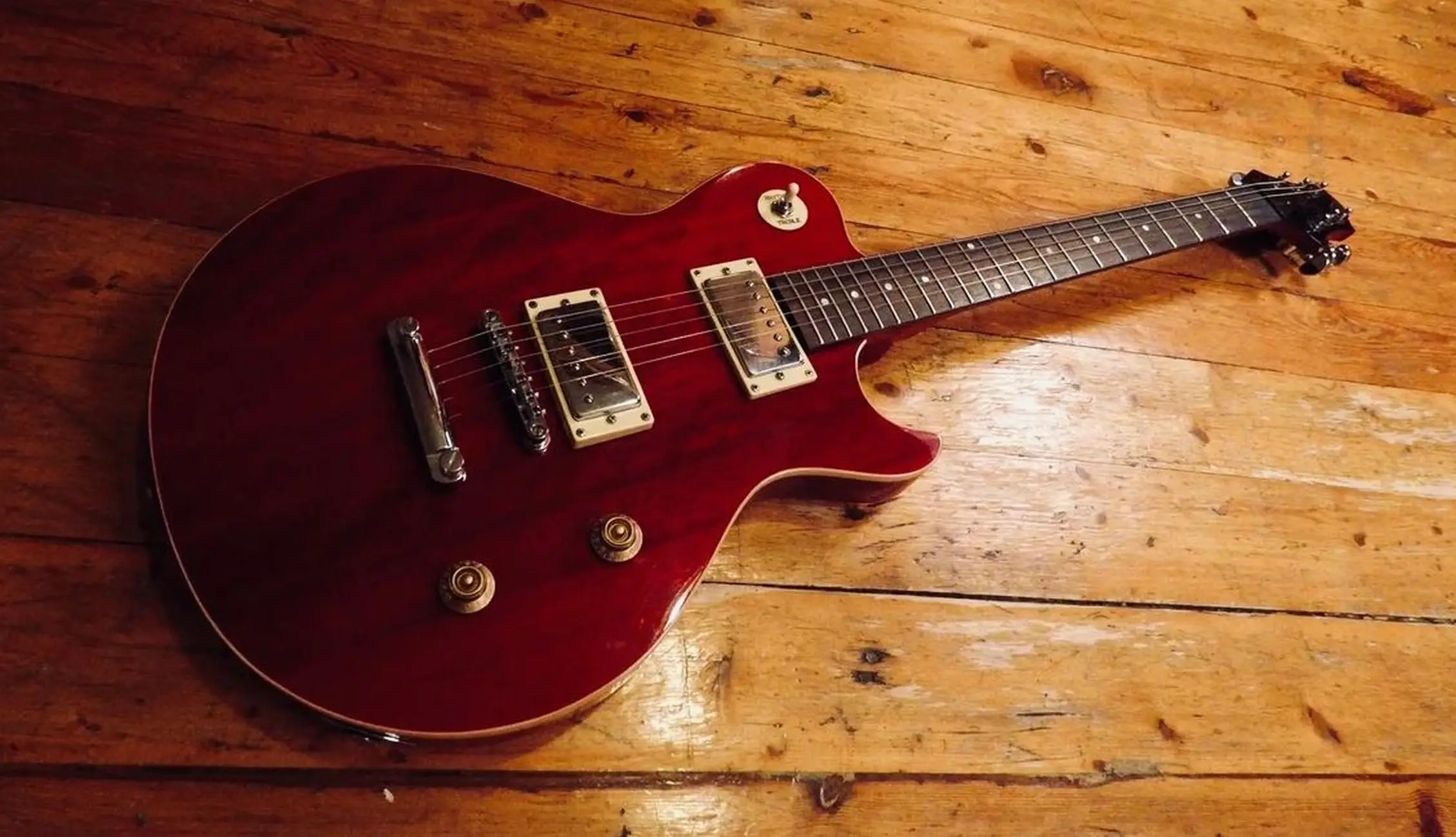 Б/У Made In Indonesia Электрогитара Samick Greg Bennett Avion AV-1 Ginson Epiphone Dean Lag Ashtone Squier Fender Jazzmaster Vox |