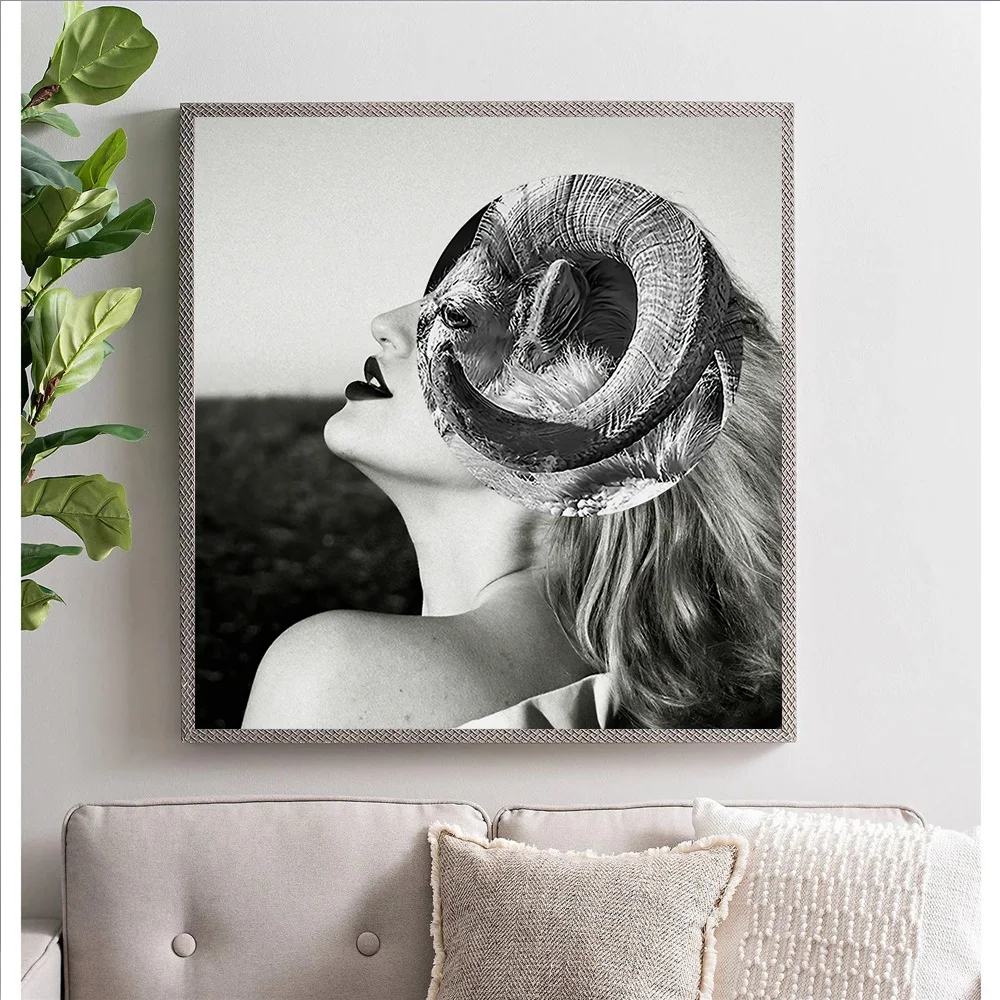 

Black and White Abstract Sexy Girl Canvas Painting Nordic Woman Fashion Poster and Print for Living Room Wall Art Home Decor