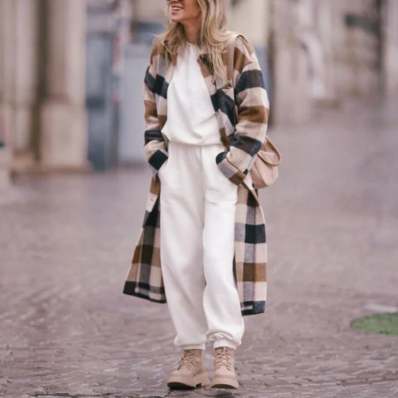 

Coats & Jackets