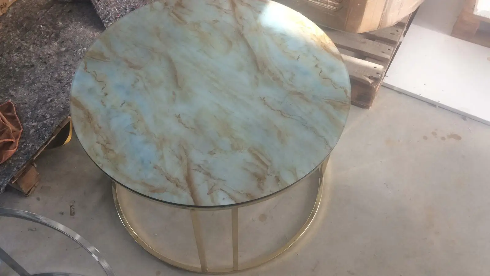 

Beyaz Mermer Desenli Gold Ayaklı Orta Sehpa