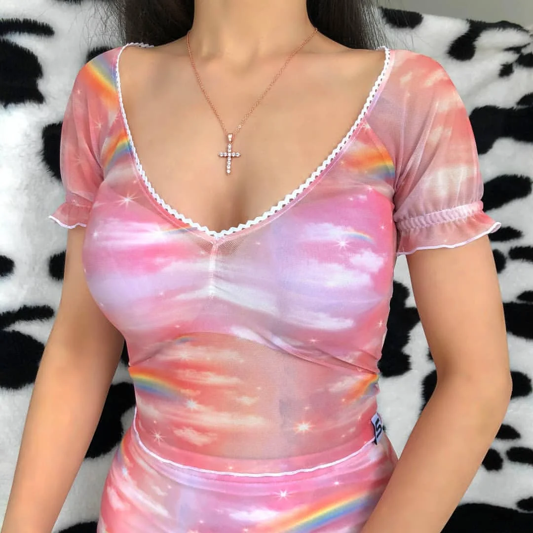 

Surge Women Pink Crop Top 2021 Fashion Soft Tule Design Aestethic Barbie Rainbow Colorful Top
