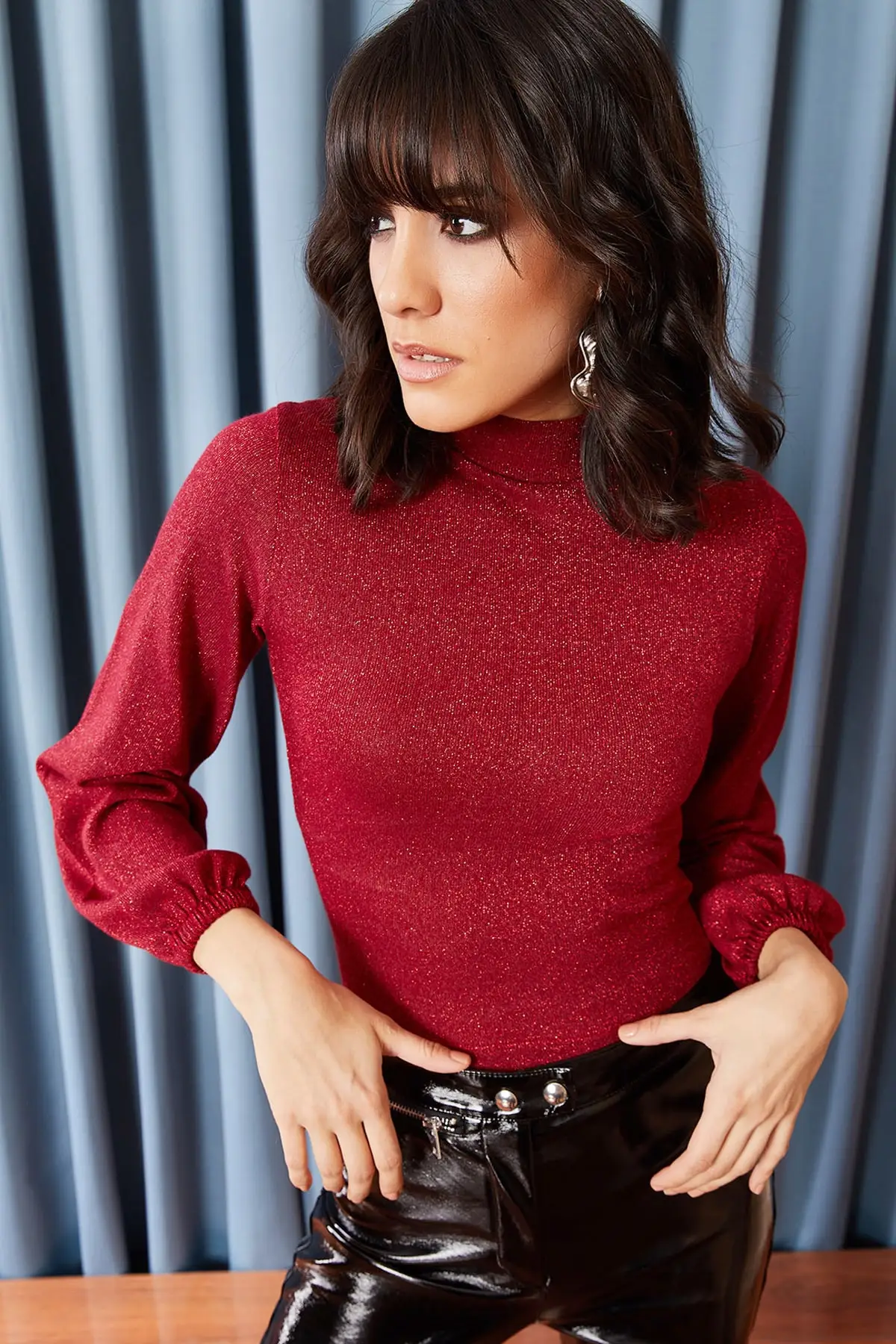 Женская Серебристая водолазка с воздушным шаром и рукавом выше Bluz BLZ 19000803| |