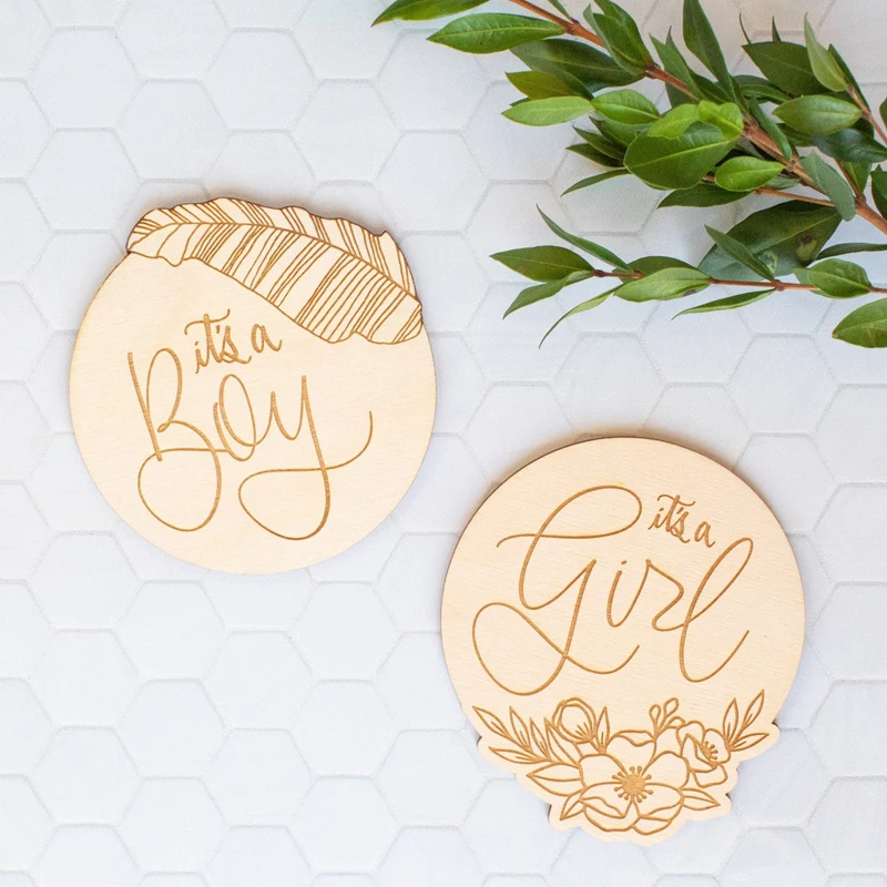 

2pcs It's a Boy and It's a Girl Wood Baby Photo Prop Sign , wooden circular plaque pregnancy milestone cards gift