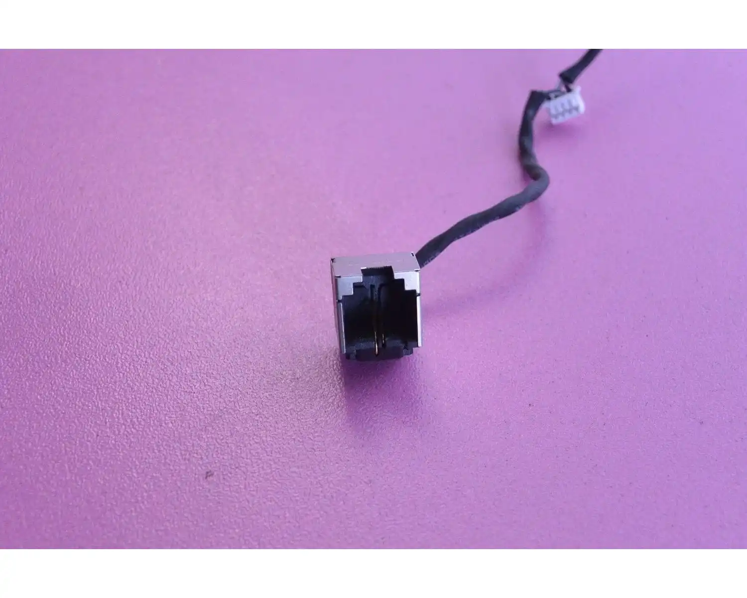 Dell Latitude D600 PP05L 14&quot Сетевой разъем Lan с кабелем | Компьютеры и офис