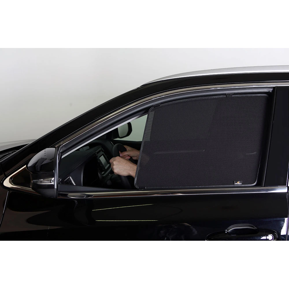Skeleton head curtain on the front door cropped (set) for Volkswagen Golf 6 (2008-2012) trokot tr1351-04 |