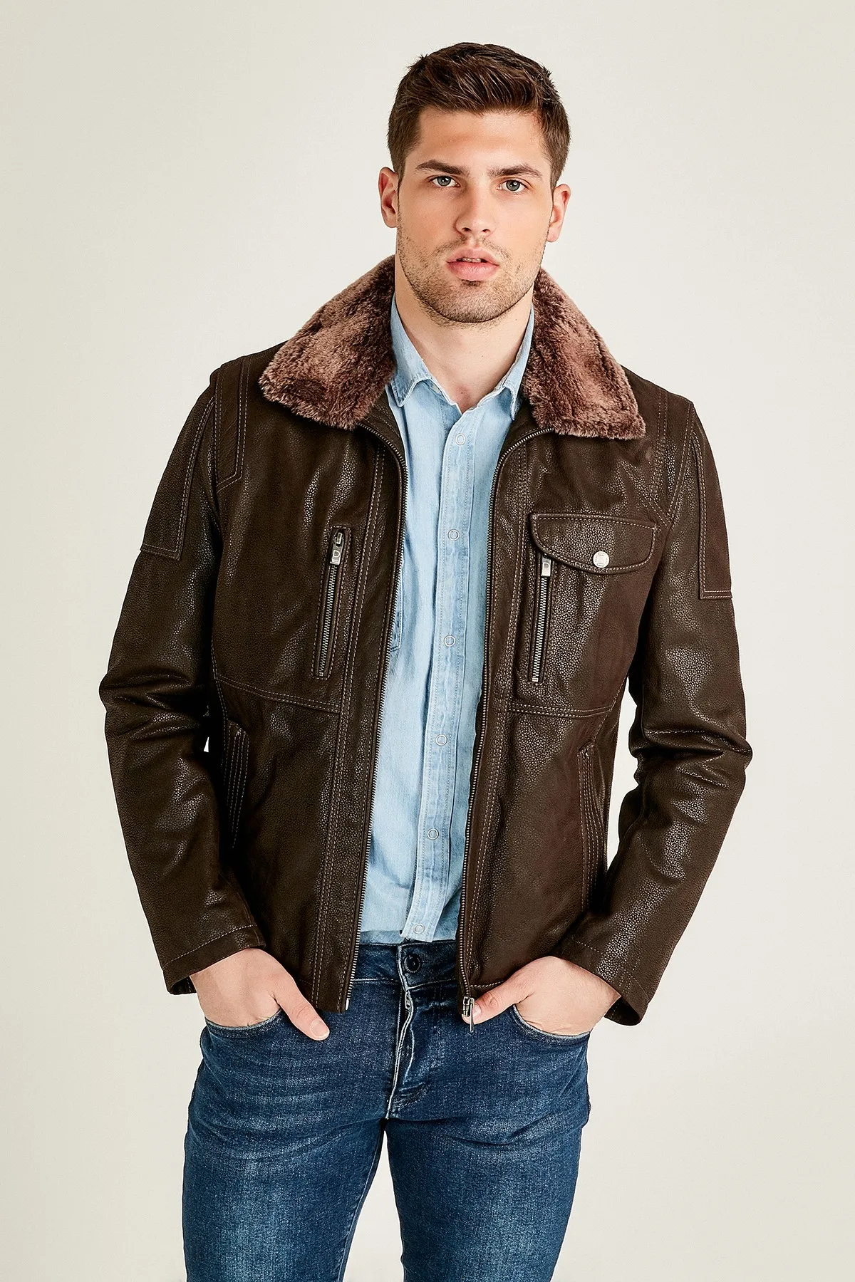 

KAHVERENGİ MALE LEATHER JACKET. YAKASI FURRY ORIGINAL LEATHER MEN JACKET