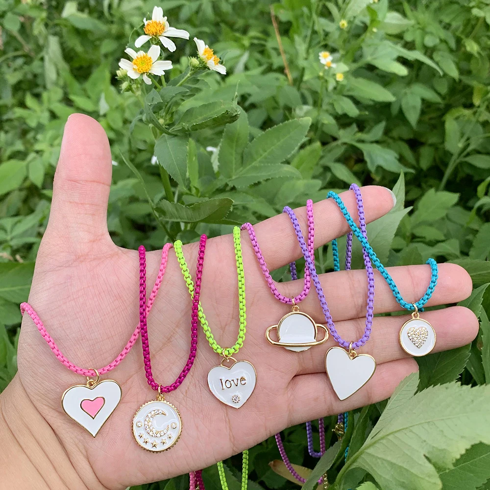 

Boho Summer Women's White Enamel Heart Pendant Rainbow Box Chain Necklace Inset Zircon Charm Jewelry Birthday Gift