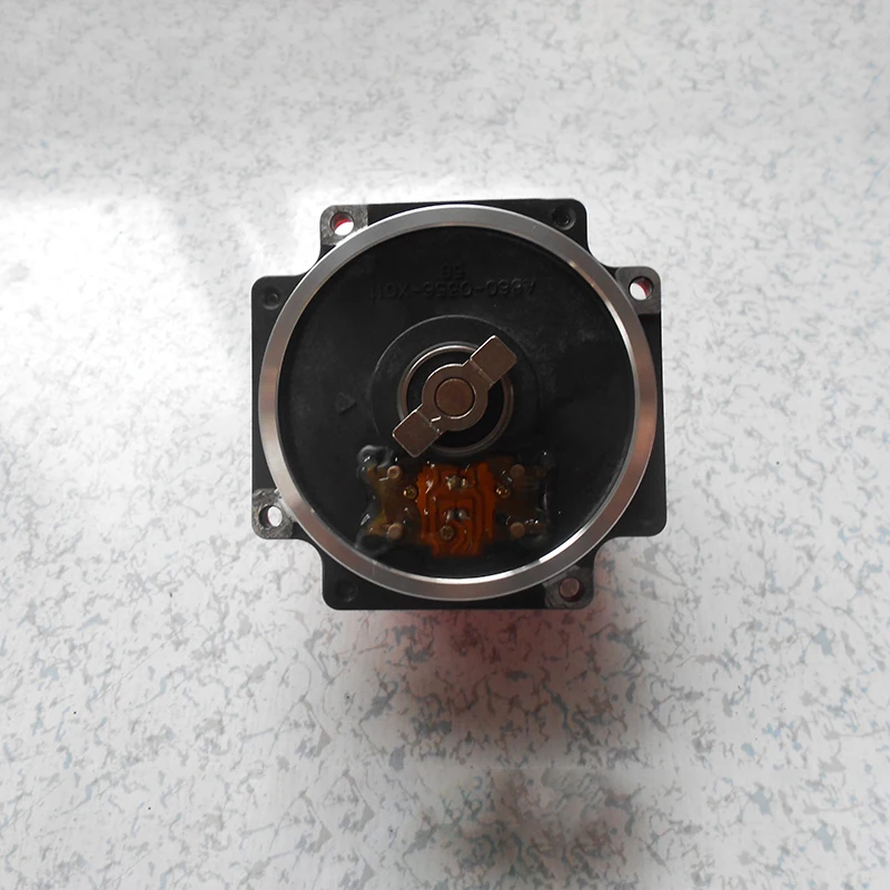 Серводвигатель переменного тока FANUC A860-0370-T001 для токарного станка с ЧПУ |