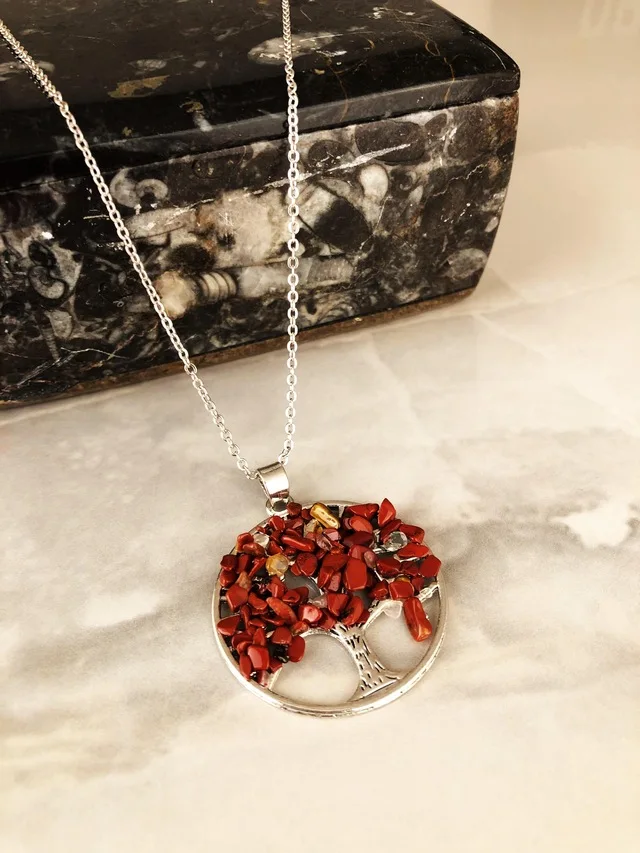 

Dr Stone Natural Stone Women Coral Stone Necklace AHL65 439746272