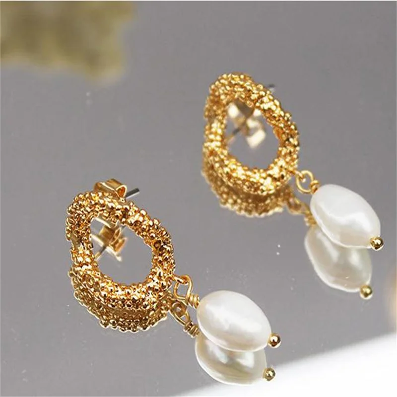 

European And American Fashion Crystal Cluster Bud Curved Freshwater Pearl Earrings For Women