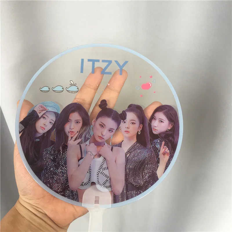 K поп ITZY веера YEJI RYUJIN YUNA прозрачный ПВХ альбом концерт вентиляторы подарки CHAERYEONG YGG347