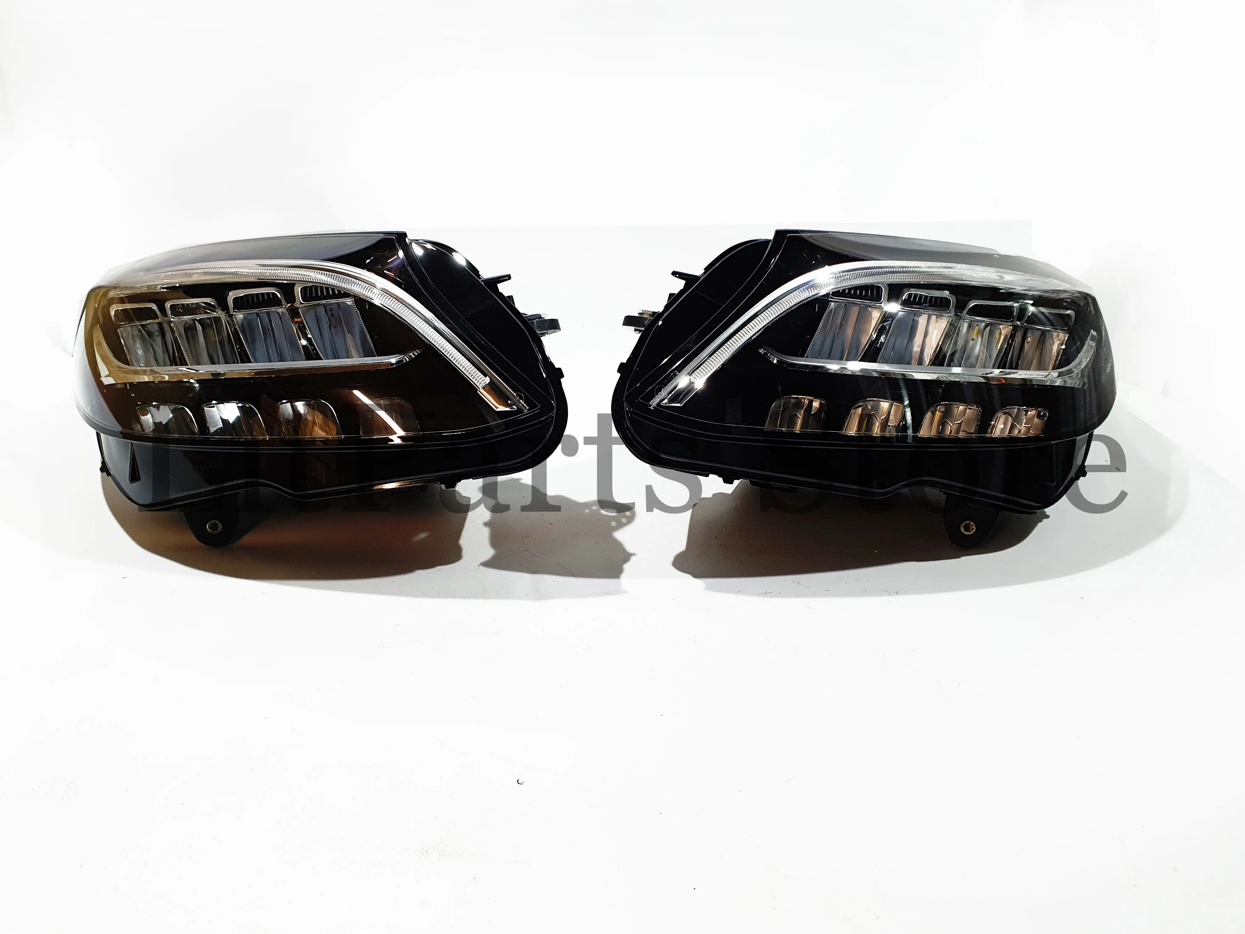 Светодиодные фары high performance мерседес что это - 84 фото