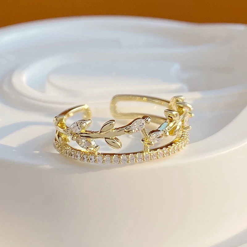 

Simple Leaf Ring For Women Shining Zircon Inlaid Opening Adjustable Copper Finger Ring Fashion Jewelry Gift