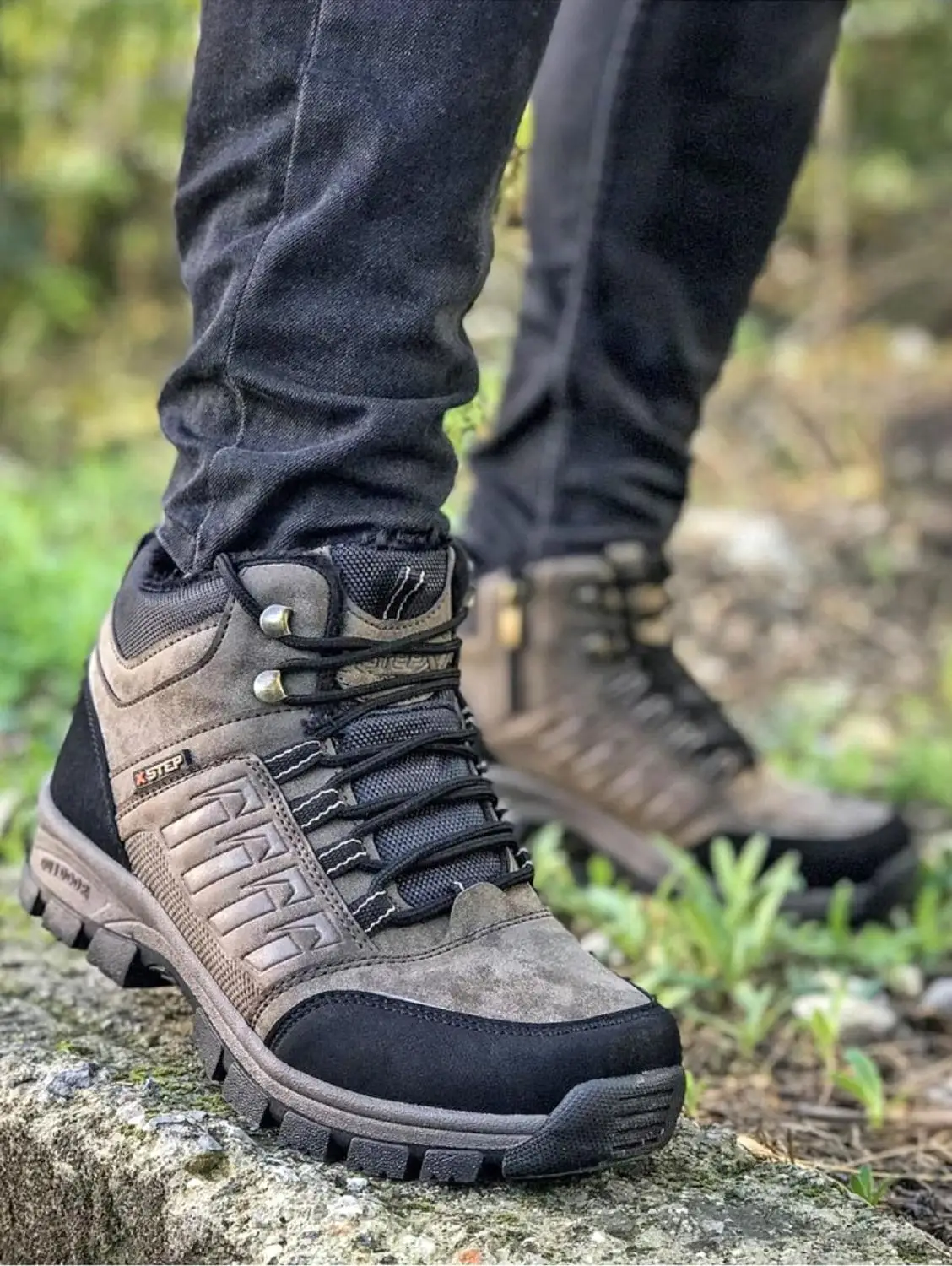 

High quality Men Boots Anti-Skidding Leather Shoes Men Comfy Autumn Winter Men Shoes Ankle Plush Snow Boots Durable Outsole